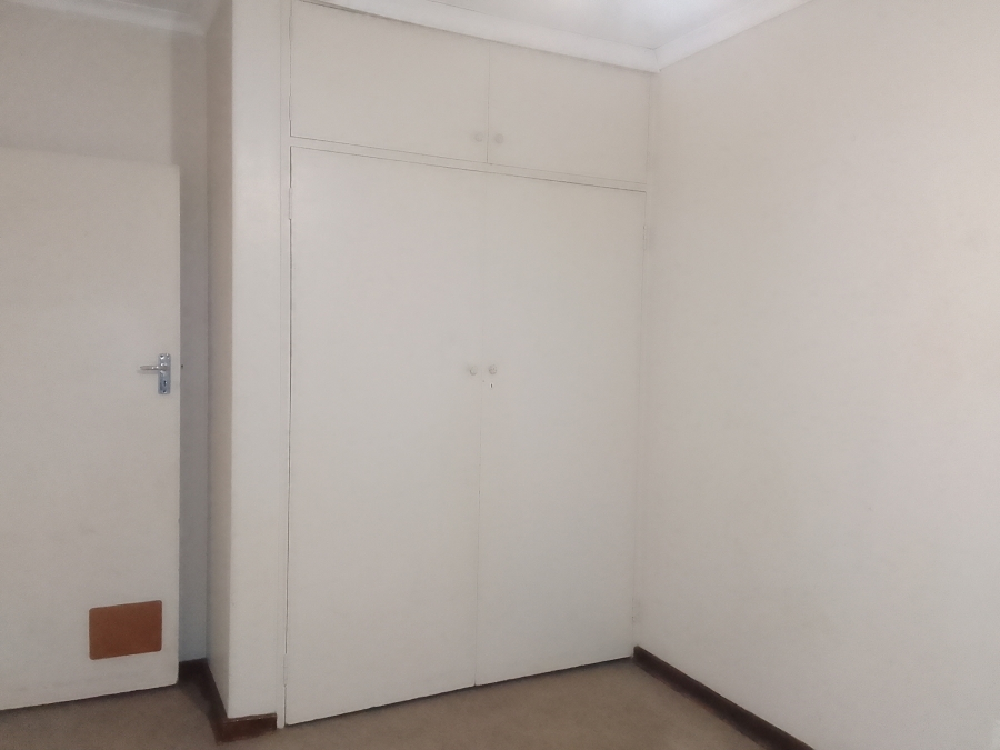 2 Bedroom Property for Sale in Geelhoutpark North West